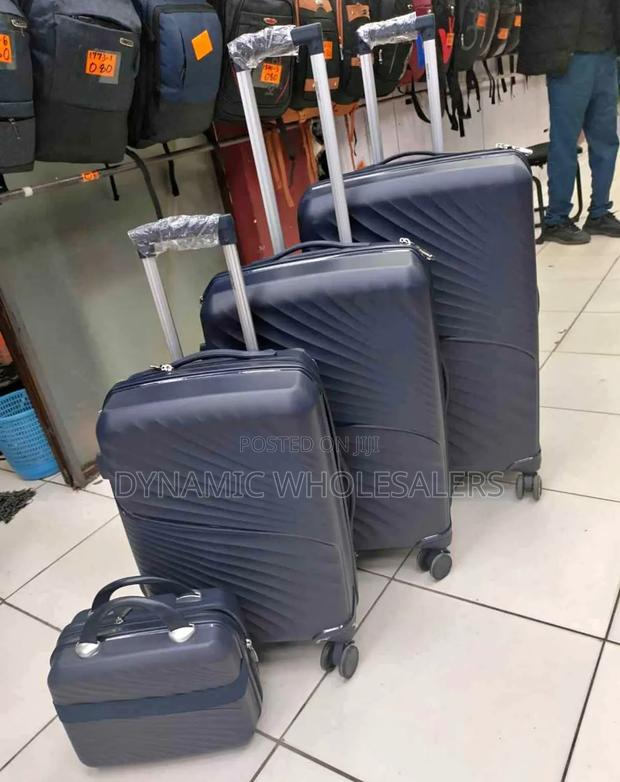 4 in 1 Luxurious Unbreakable Suitcase - thumbnail 2