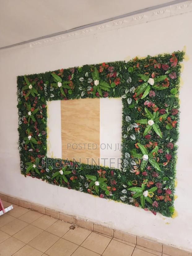 Flowered Wall Hedges Flowered Wall Hedges - main view