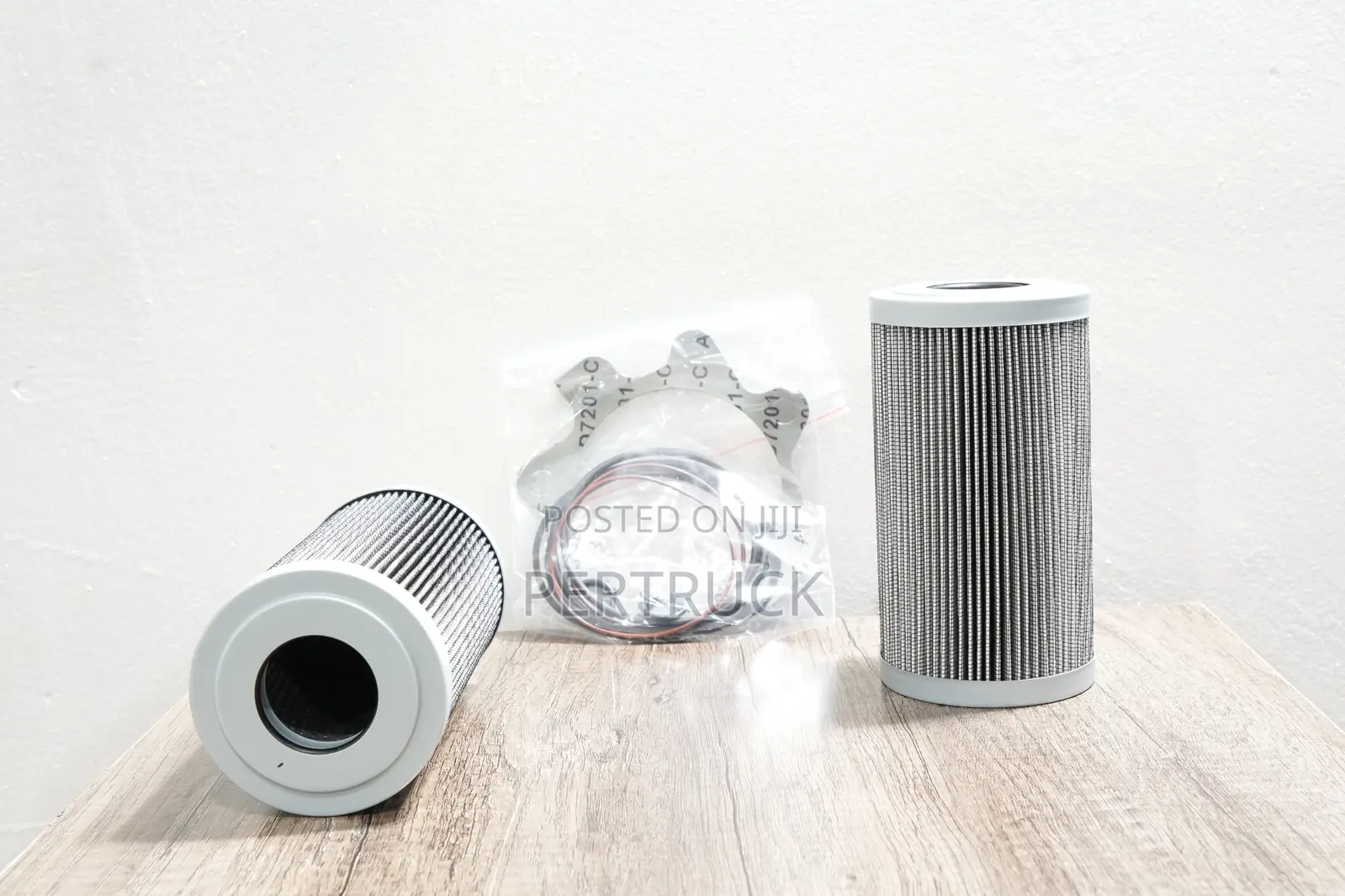 P560973 Hydraulic Filter Cartridge/P560971 Trans Filter Kit