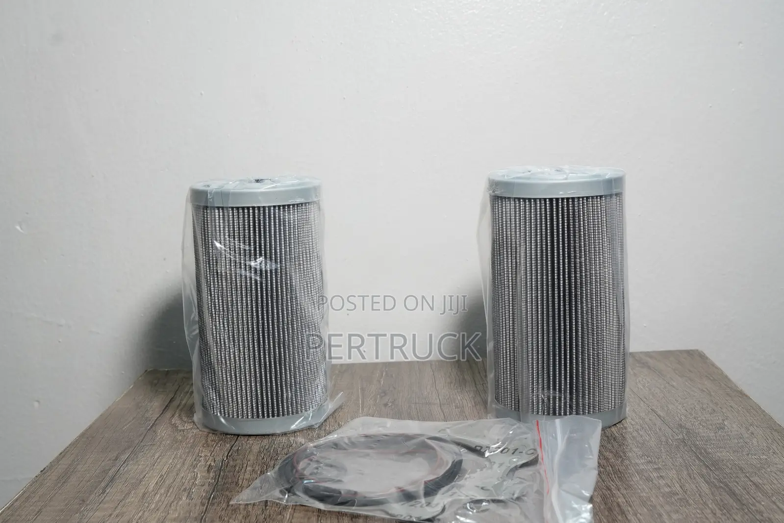P560973 Hydraulic Filter Cartridge/P560971 Trans Filter Kit