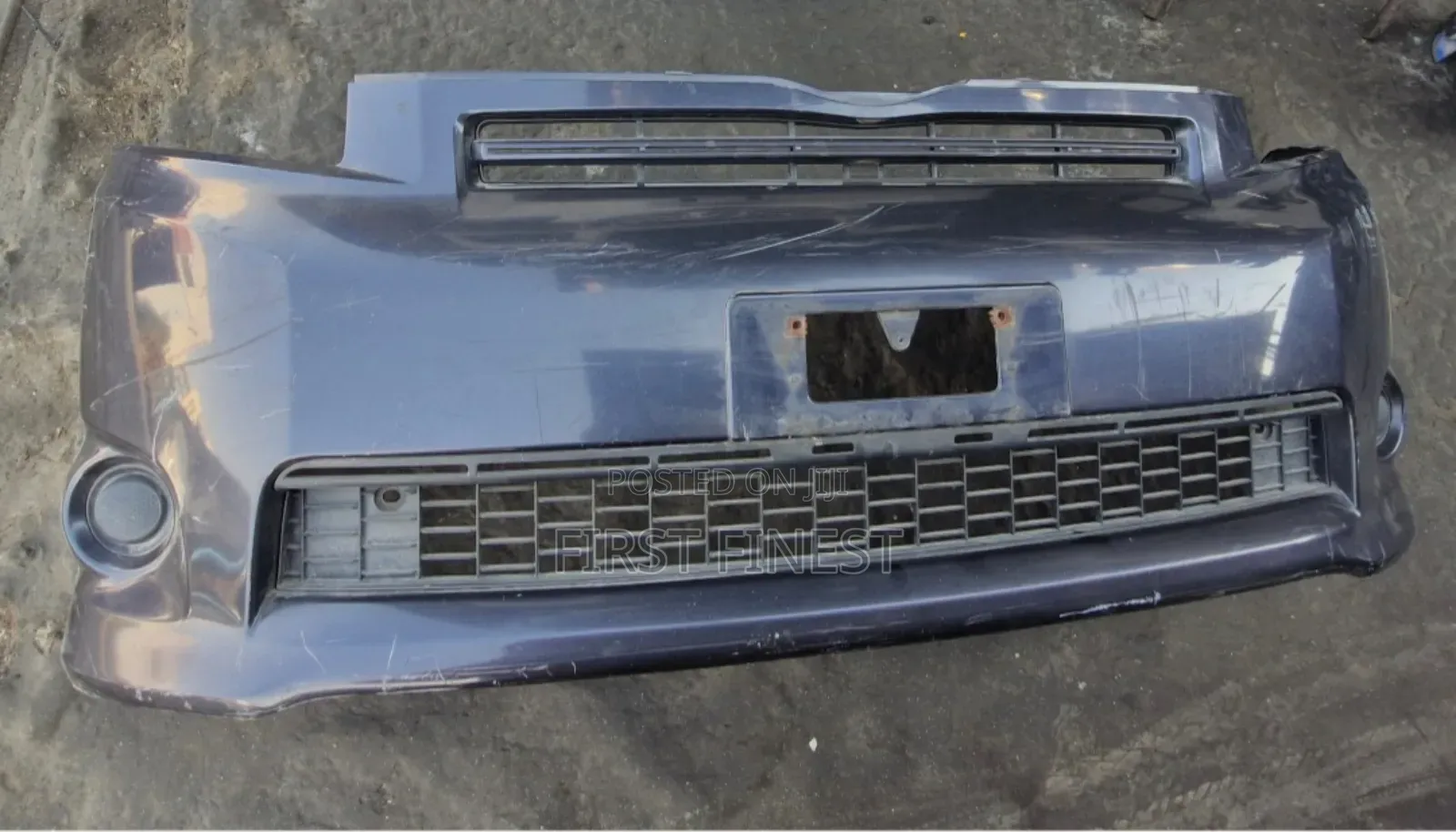 2008 Voxy Front Bumper With Fog Covers  N Grills Complete