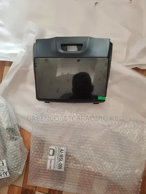 Isuzu Dmax Android Radio Console or Frame