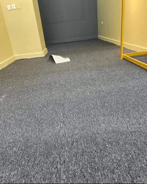 Textured Loop Wall to Wall Carpet for High Traffic Areas - main view
