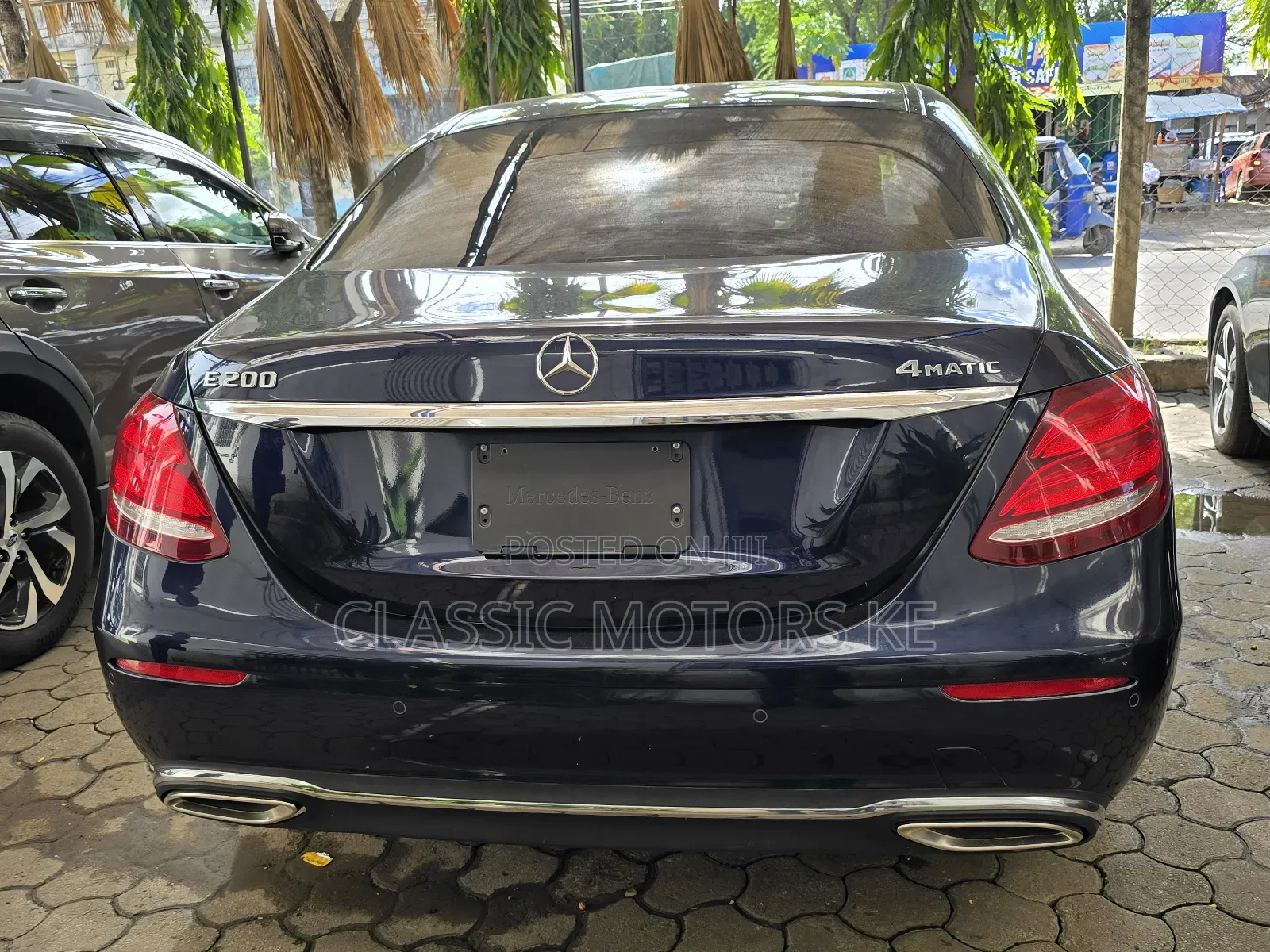 Mercedes-Benz E200 2018 Blue