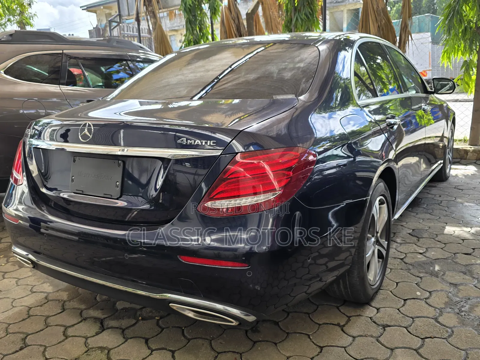 Mercedes-Benz E200 2018 Blue
