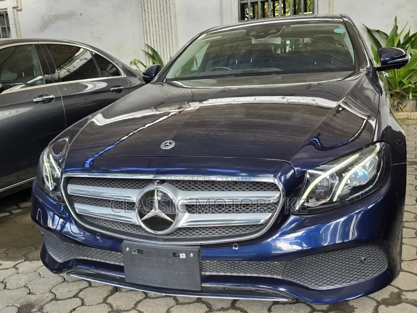 Mercedes-Benz E200 2018 Blue