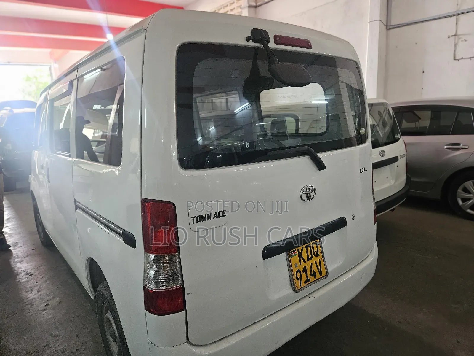 Toyota TownAce 2017 White