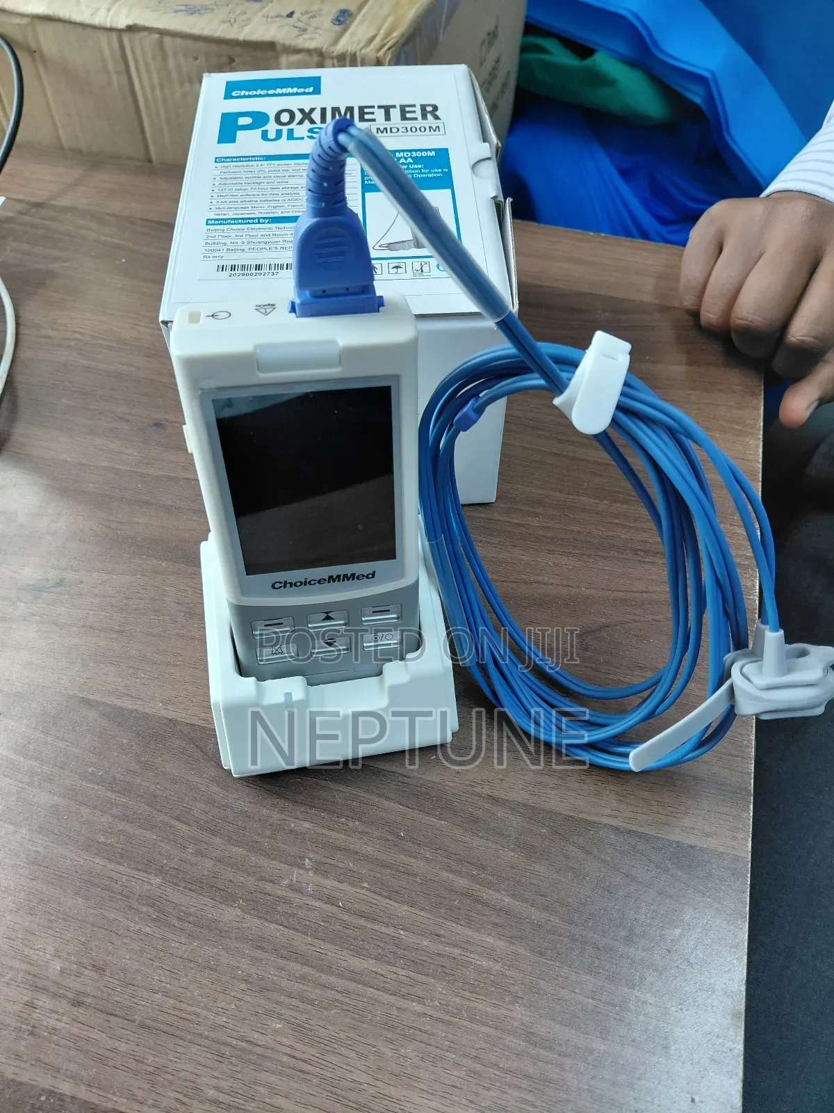 Rechargeable Handheld Oximeter.