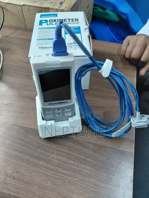 Rechargeable Handheld Oximeter.
