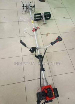 Grass Cutter Machine With Weeder and Tiller > Professional - thumbnail 2