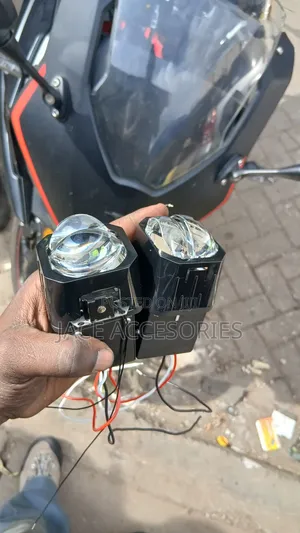 Bright 1.5 Inch Biled Projectors