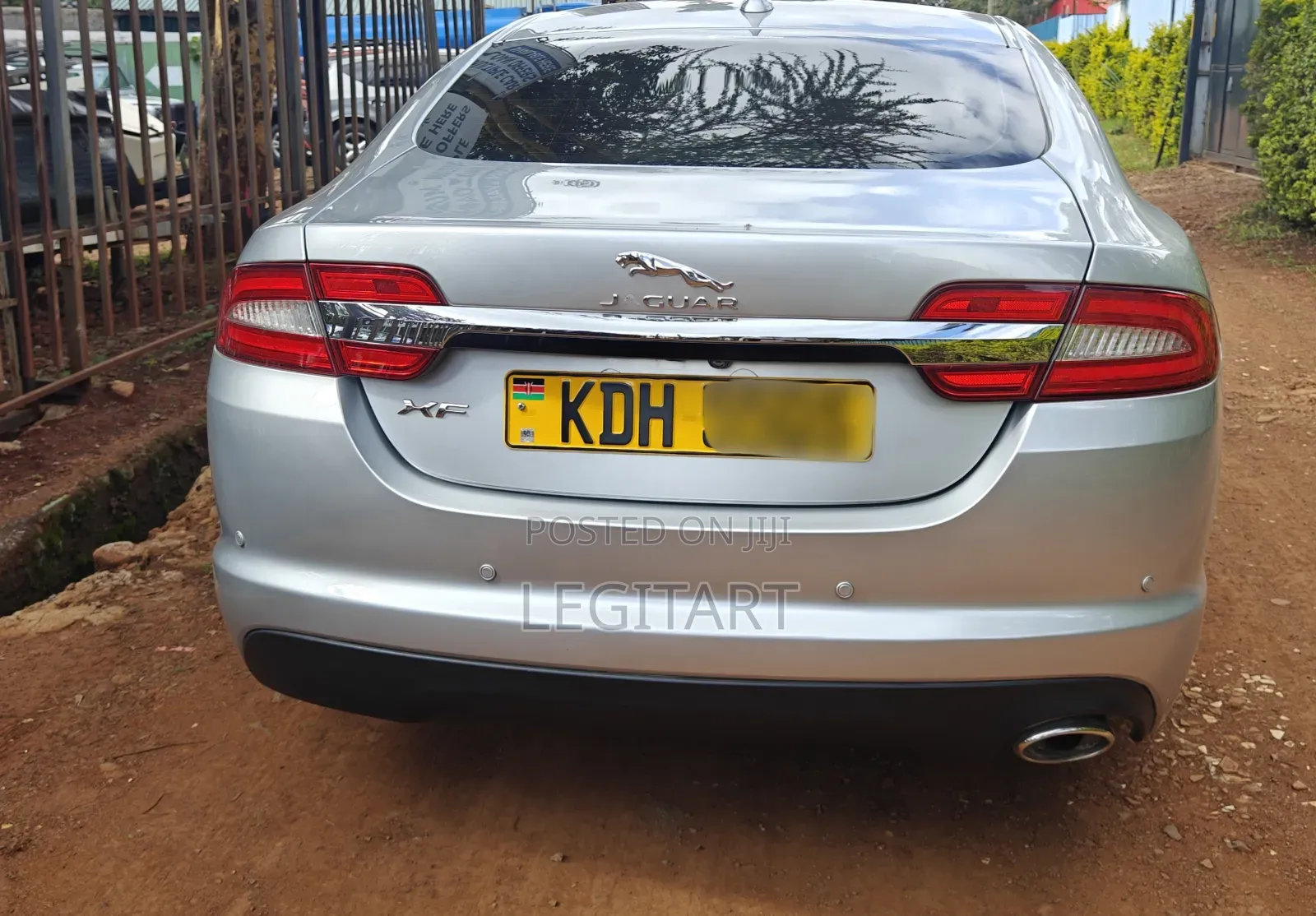 Jaguar XF Premium 4dr Sedan (2.0L 4cyl Turbo 8A) 2015 Silver