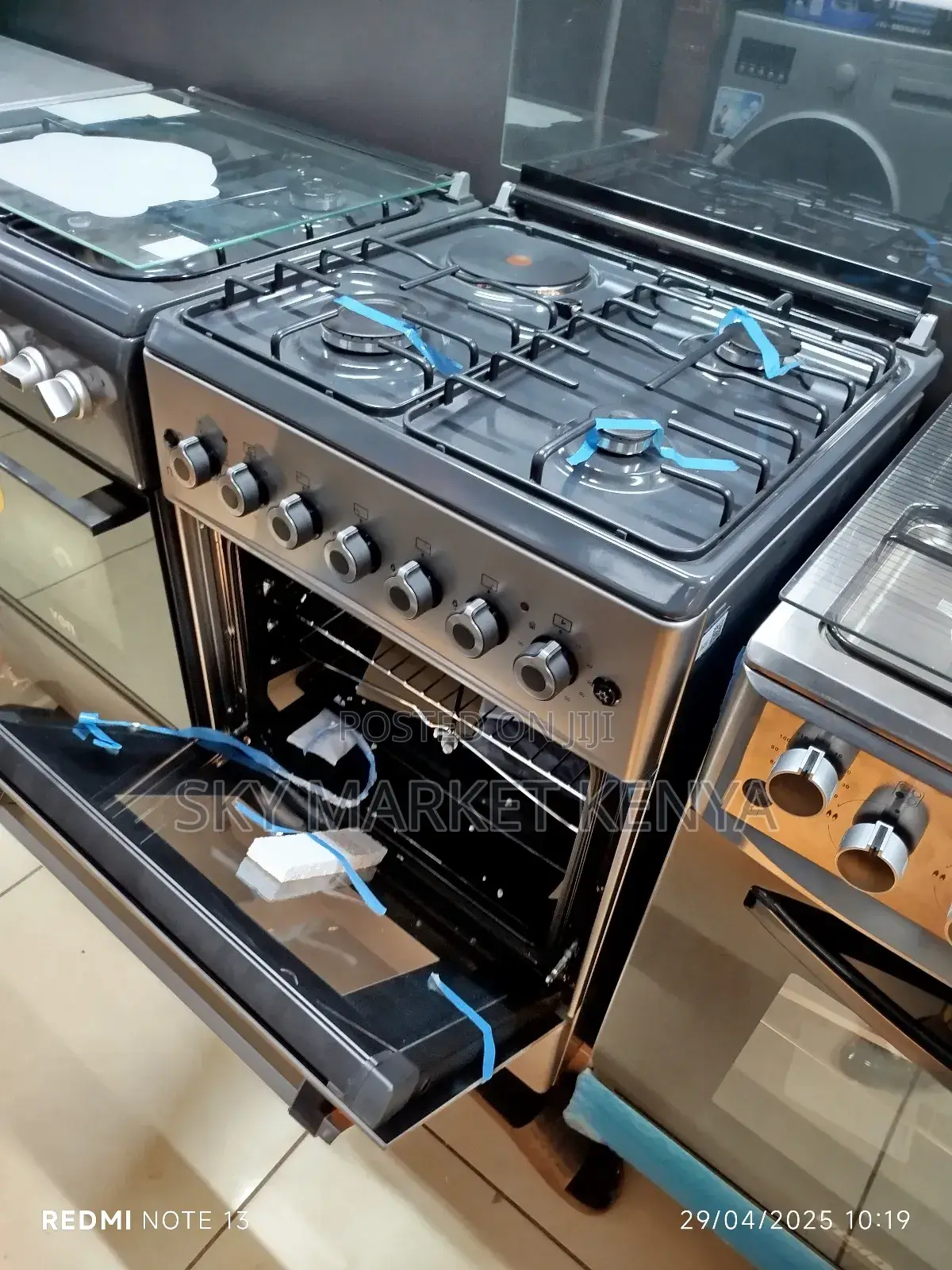 Mika Standing Cooker 58×58 Cm 3 Gas+ 1 Electric