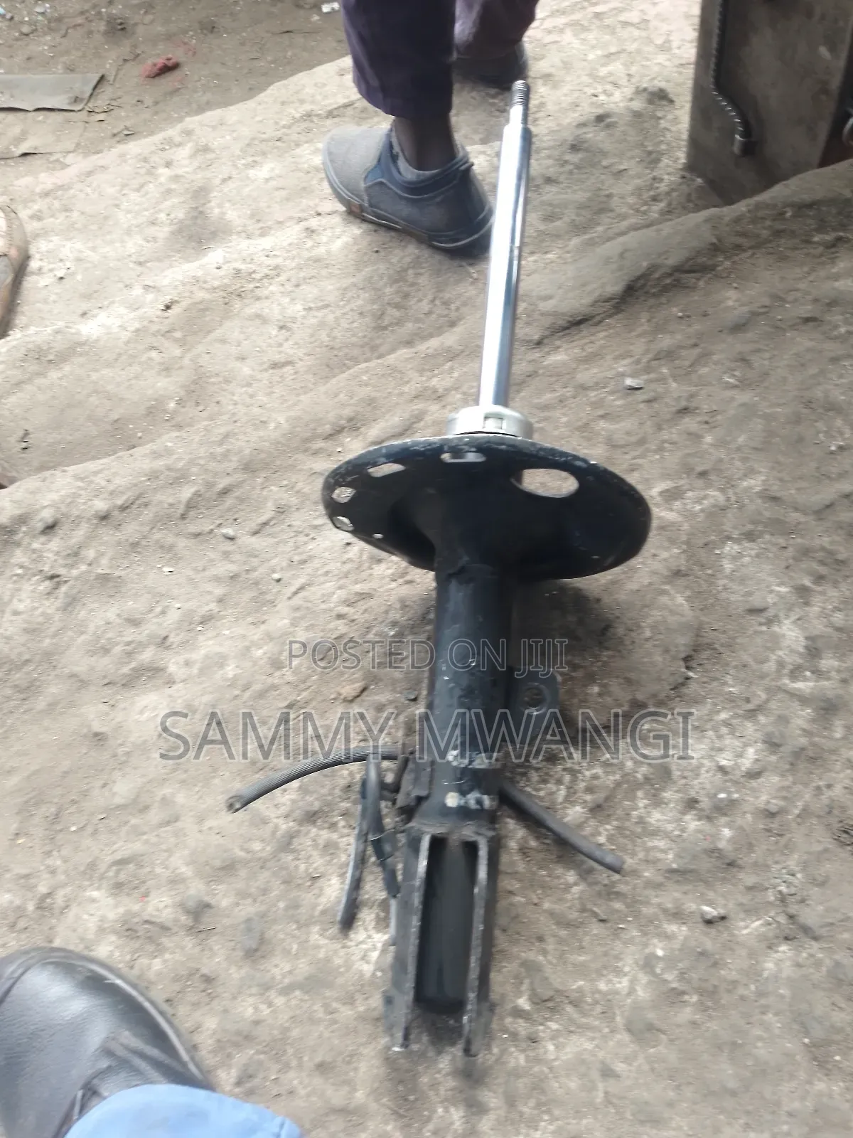 Toyota Voxy Noah Front Shock for Ground Clearance