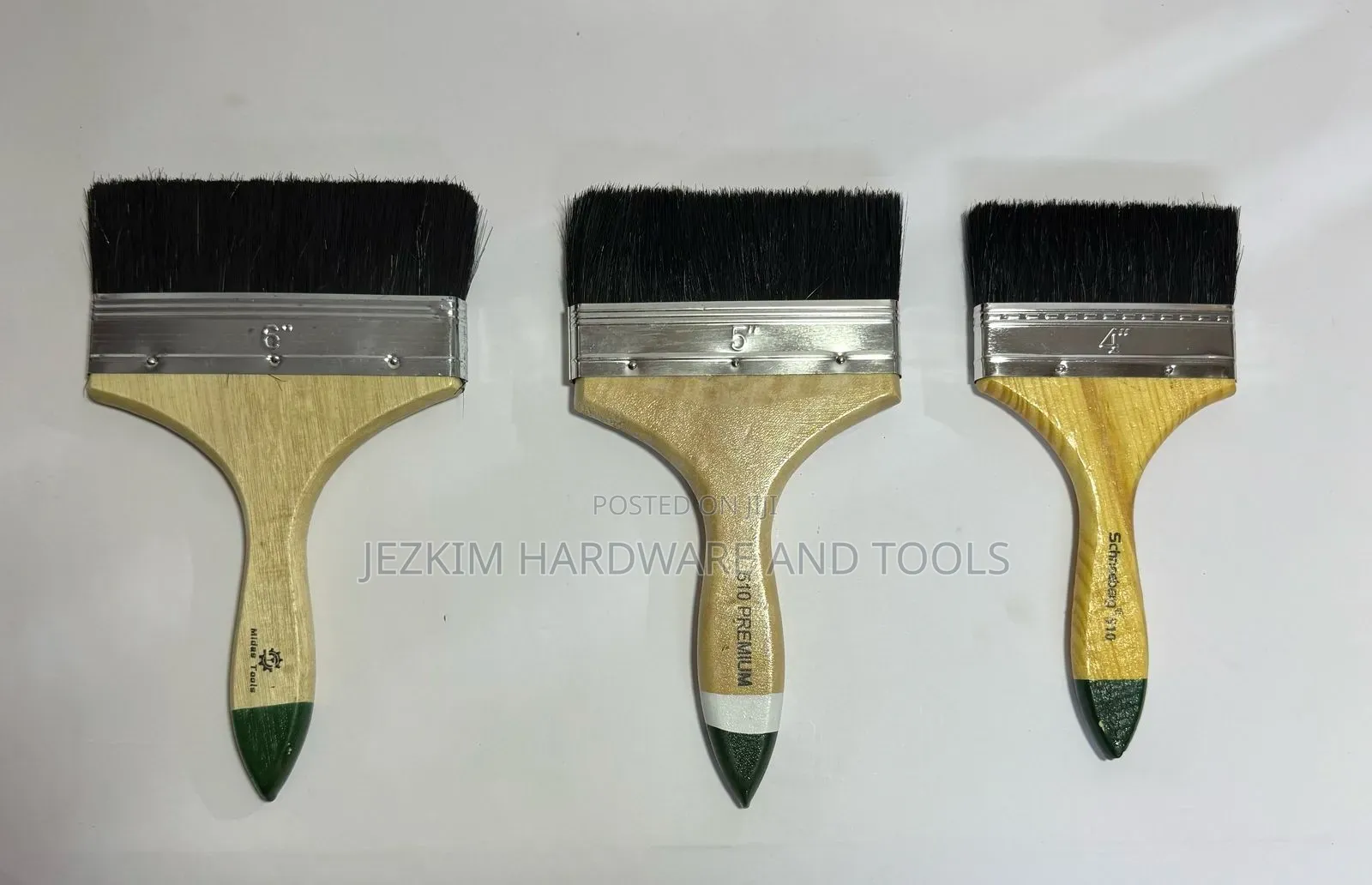 Painting Brush Available in Different Sizes