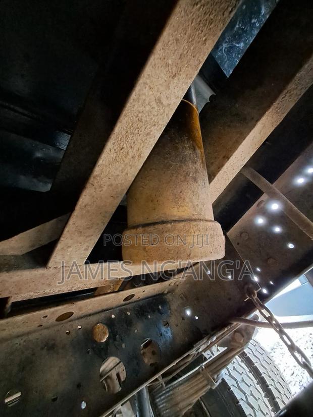 Isuzu NPR Tipper - thumbnail 7