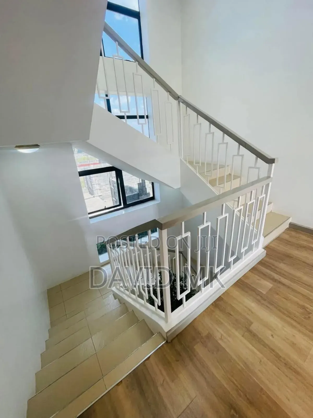Furnished 4bdrm Maisonette in Pavilion, Membley Estate for sale