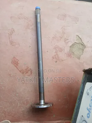 Isuzu FSR Axle