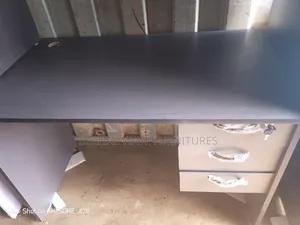 1.2m Quality Office Table