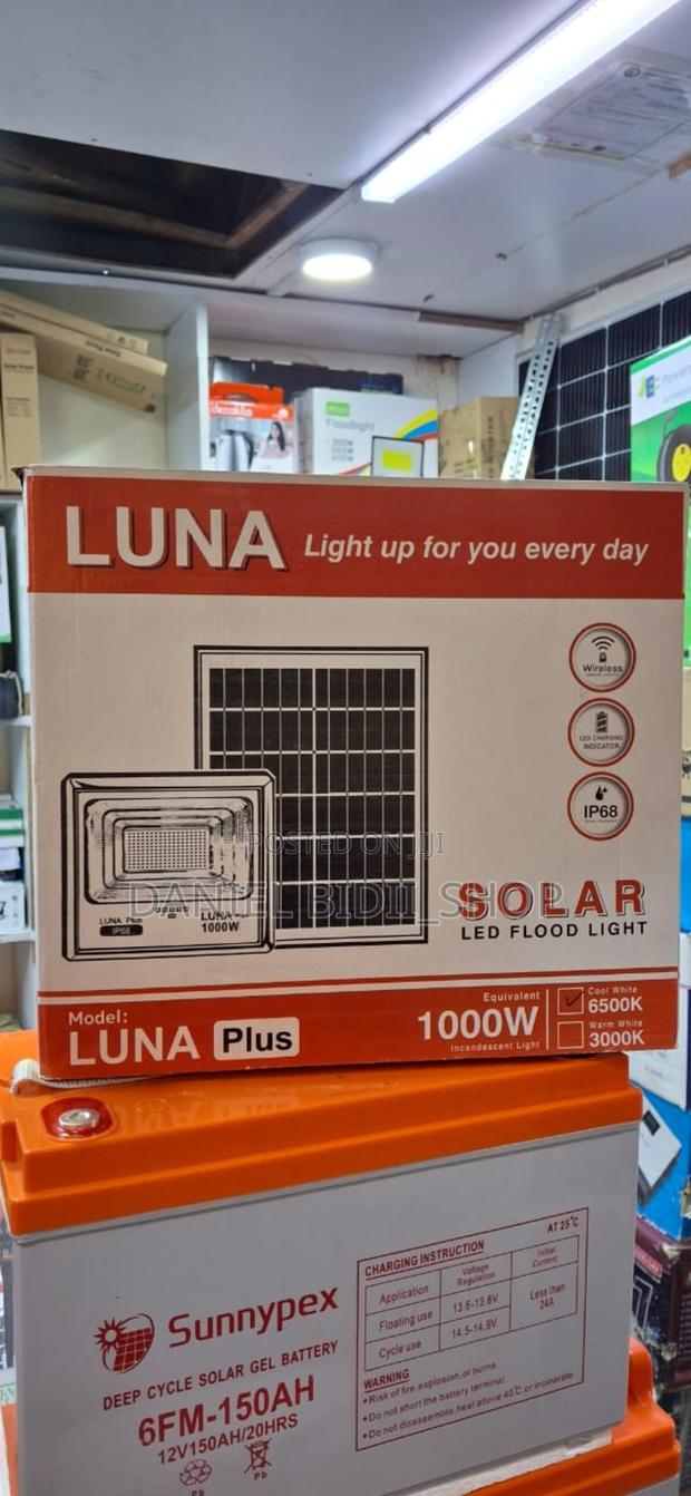 Luna Solar Led Flood Light 2000watts