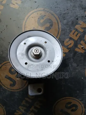 Nissan Td27,Qd32.Power Steering Pump