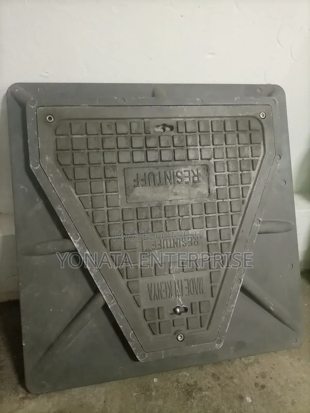Triangular Manhole Cover (700*700)