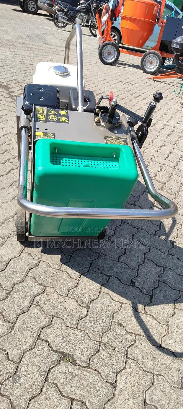 Concrete Floor Cutter Machine - thumbnail 2