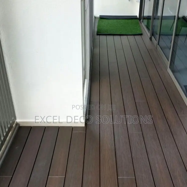 Warmth, Textured WPC Decking Balcony Flooring