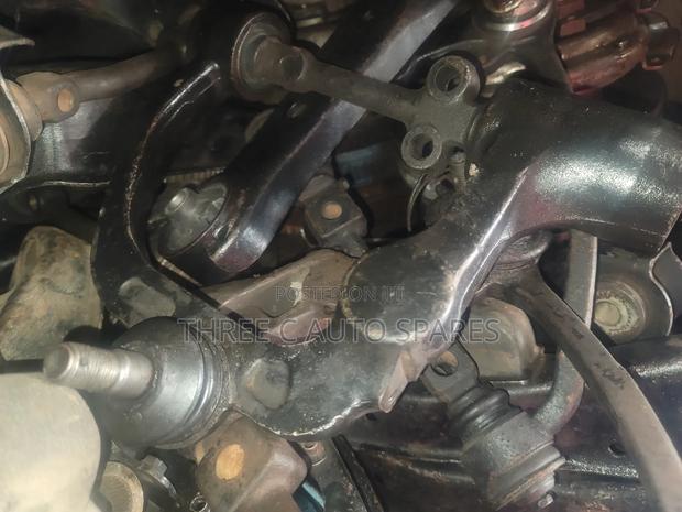 Nissan E26(Nv350)Zd30 Upper Arms
