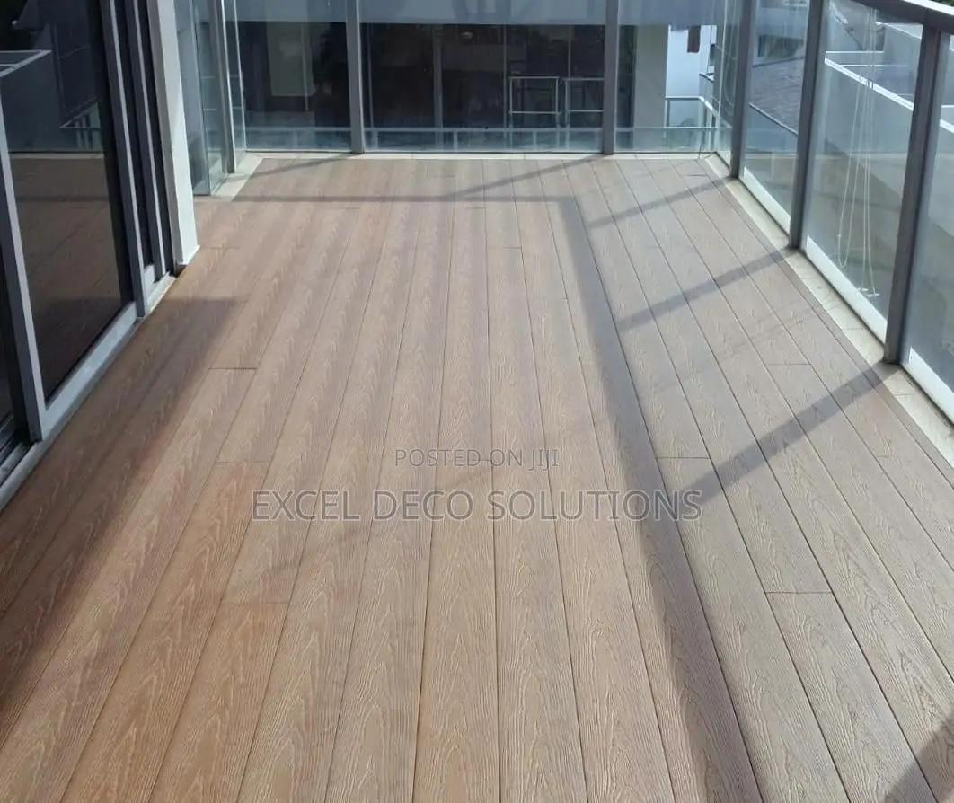 Function Indoor Outdoor WPC Decking Floor