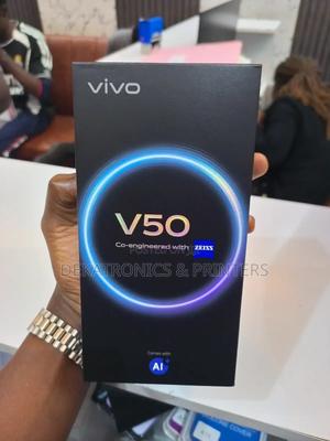 New Vivo V50 512 GB Black - main view