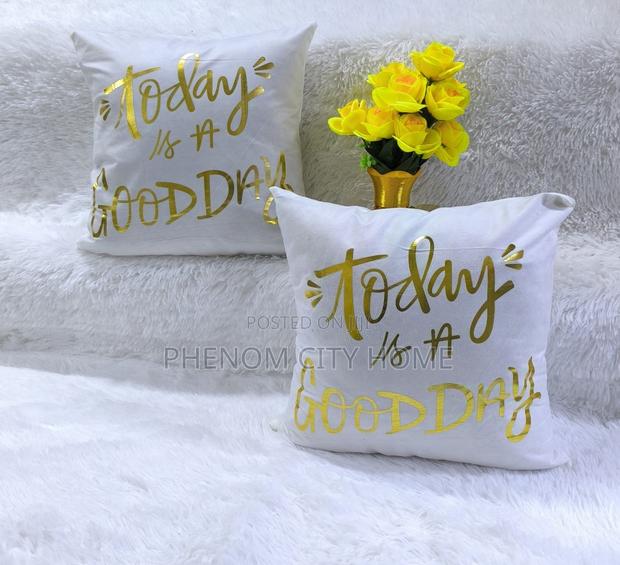 Comfortable High Quality Throw Pillows - thumbnail 2