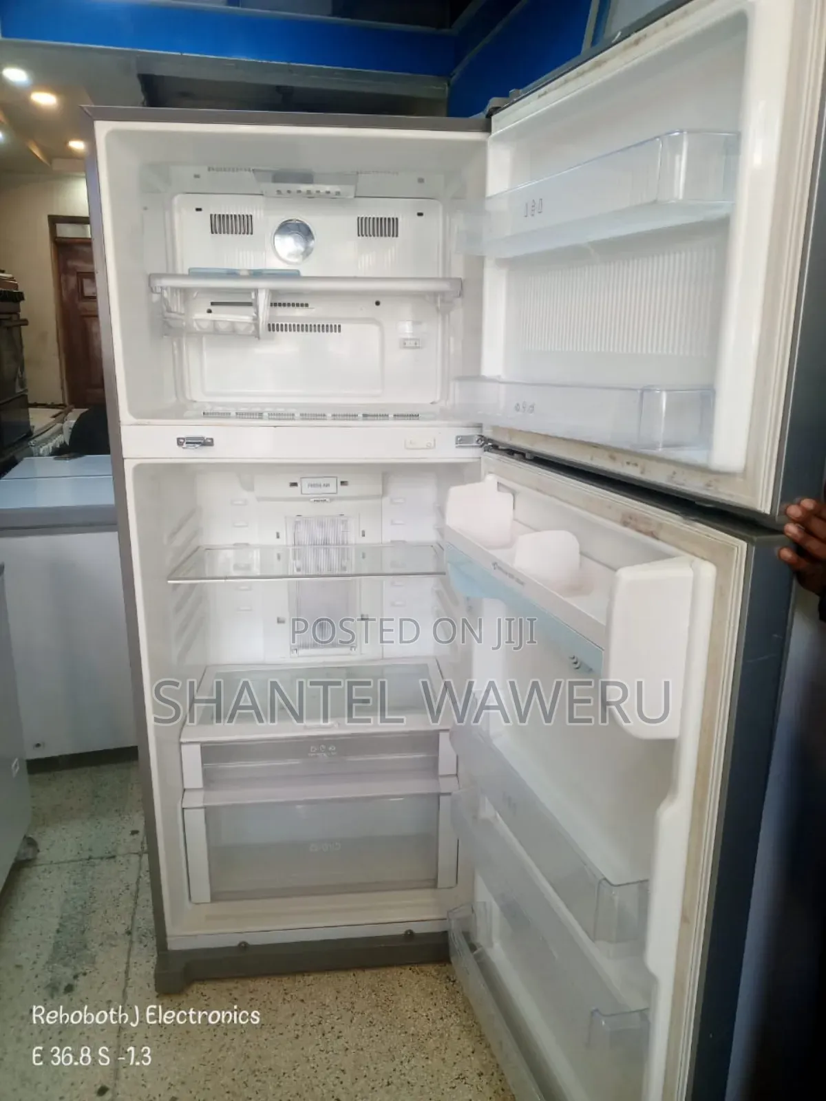 Xuk Large Double Door Fridge Super Cool Lg