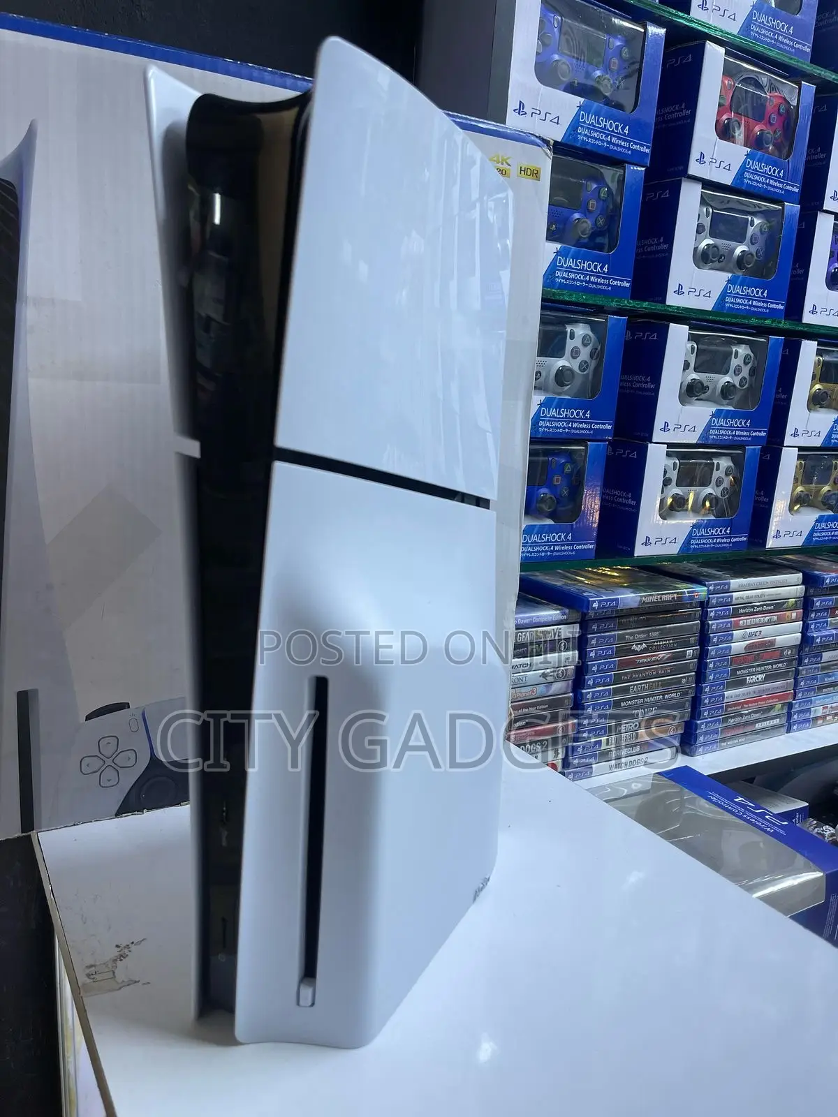 Slim Ps5 Disc Version With One Game Pad All Used