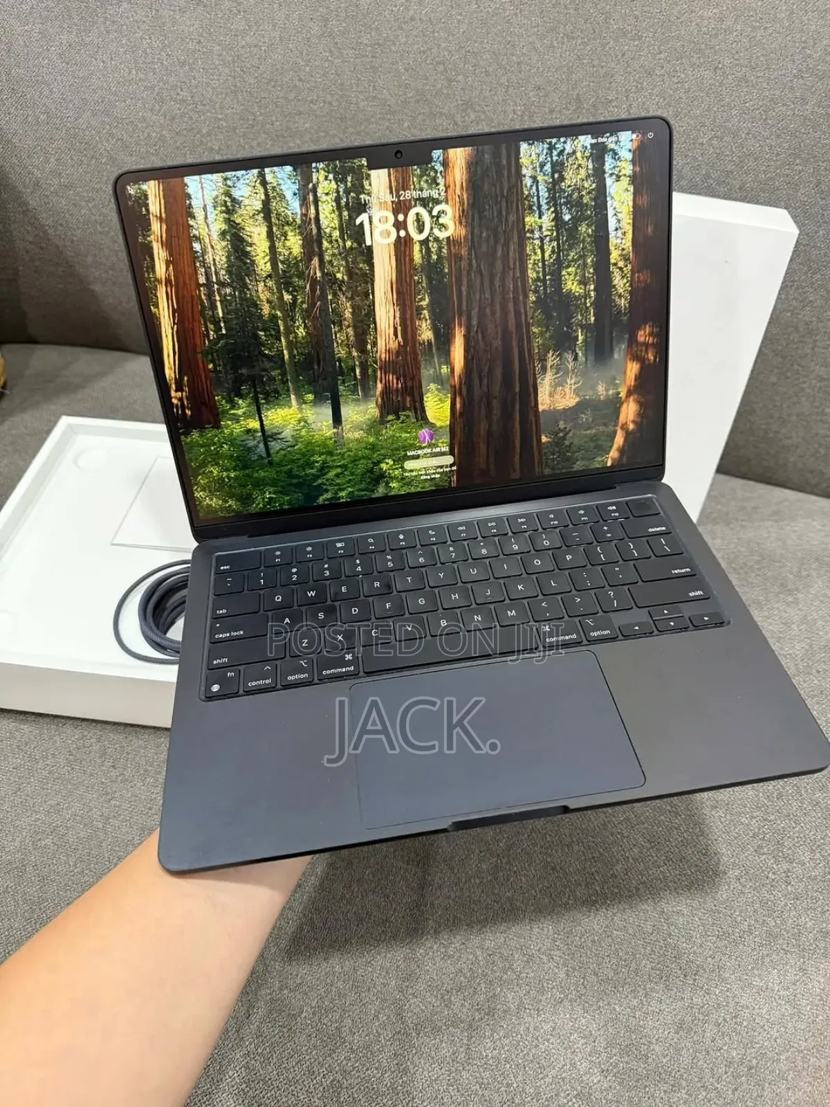 Laptop Apple MacBook Air 2022 M2 8GB Apple M2 SSD 512GB
