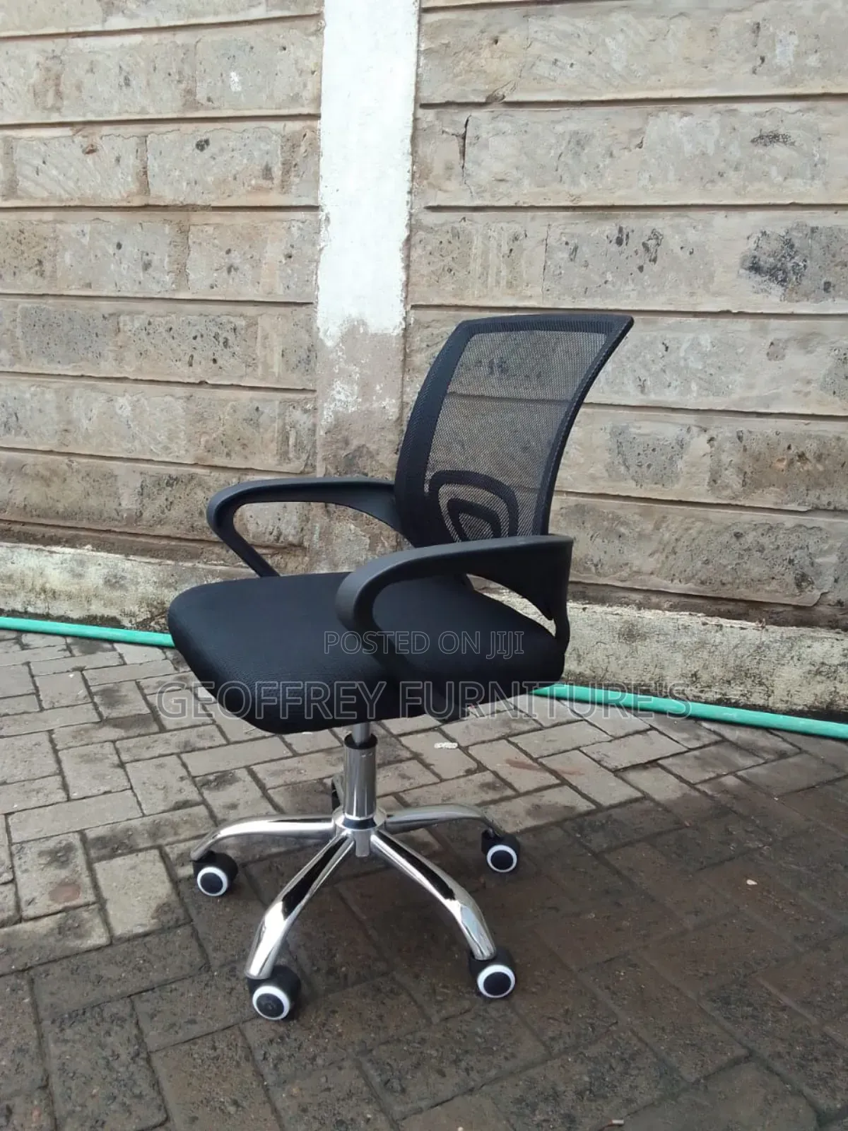 Mesh Chairs and Headrest Chairs