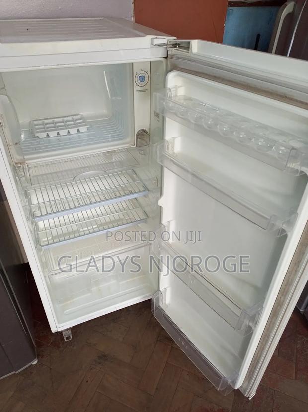 White Lg Fridge 200l - thumbnail 6