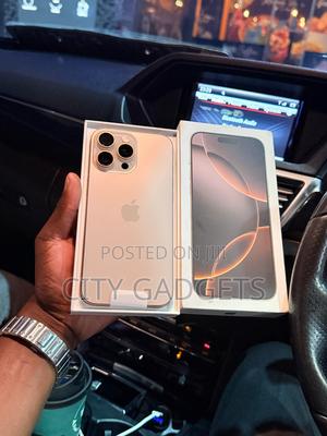 Apple iPhone 16 Pro Max 256 GB Gold - main view