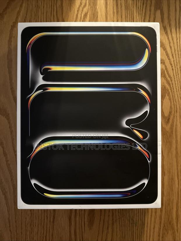 New Apple iPad Pro 13 (2024) 1 TB Black - main view