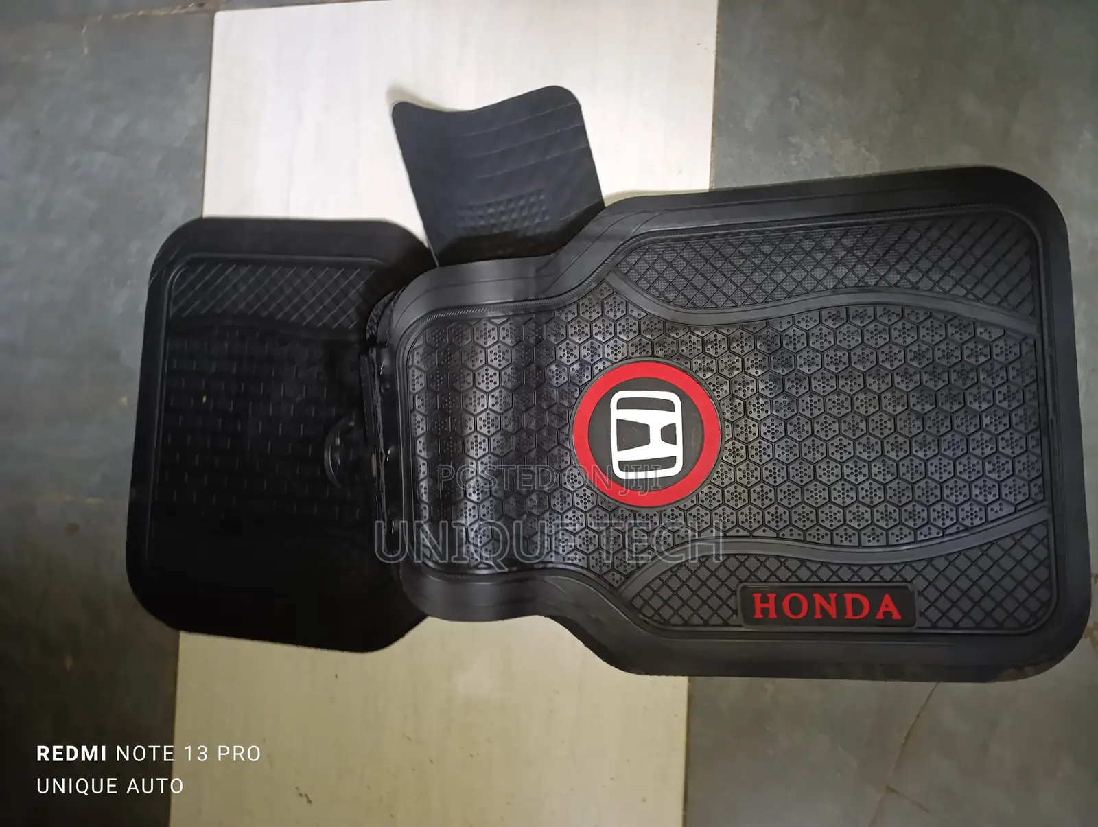 Honda Floor Mats/Honda Branded Floor Mats Black Red