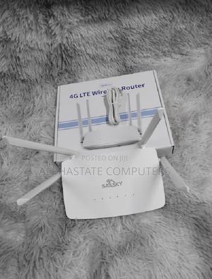 Sailsky 4g Cpe 300 MBPS Universal All Simcard Router White - main view
