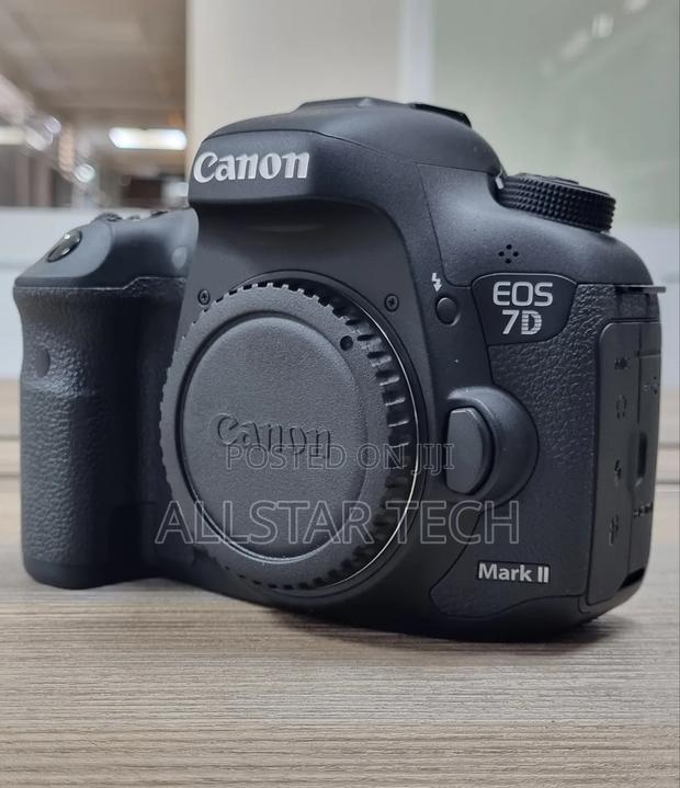Canon Eos 7d Mark Ii DSLR Camera (Body Only) - thumbnail 3