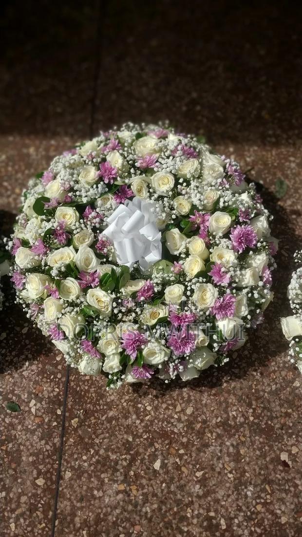 Funeral Flowers - thumbnail 18