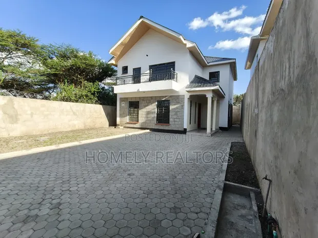 5bdrm Apartment in Acacia, Ongata Rongai for sale