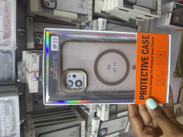 Anuck iPhone 11 Translucent Matte Brown iPhone 11 Magsafe - main view