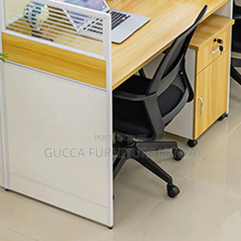 Workstation: Office Modern Modular Co-Work Desk for 4