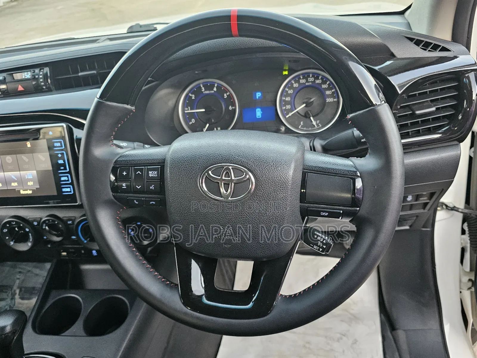Toyota Hilux SR5 4x4 2018 Pearl