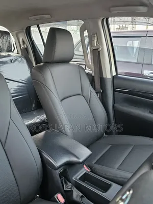 Toyota Hilux SR5 4x4 2018 Pearl