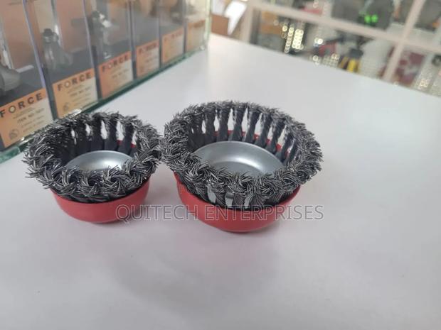 Twist Cup Wirebrush/ Wire Brush - main view