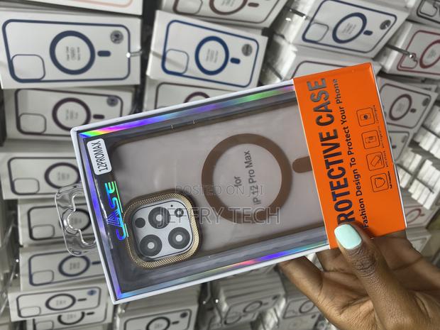 Bentoben iPhone 12 Pro Max Translusent B Brown Magsafe Case - thumbnail 3